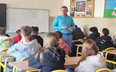 Spotkanie z dietetykiem i trenerem personalnym w klasie 8a