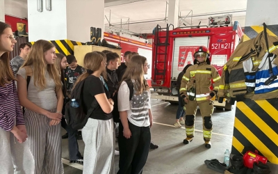 Wizyta uczniów klasy 7a w Powiatowej Straży Pożarnej w Mławie